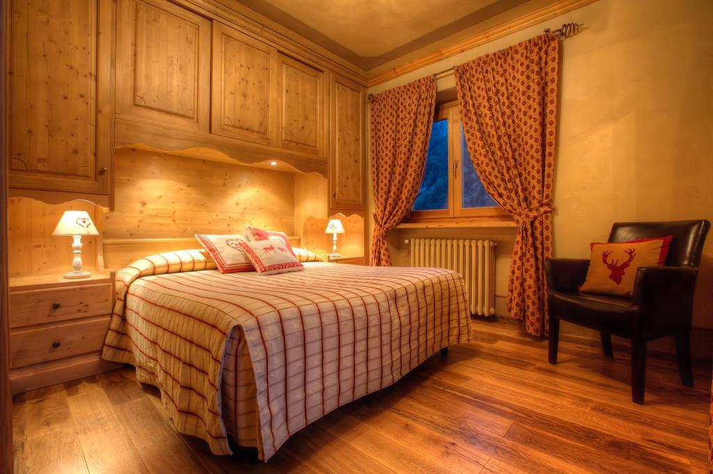 B&B Residence Checrouit Courmayeur Zewnętrze zdjęcie