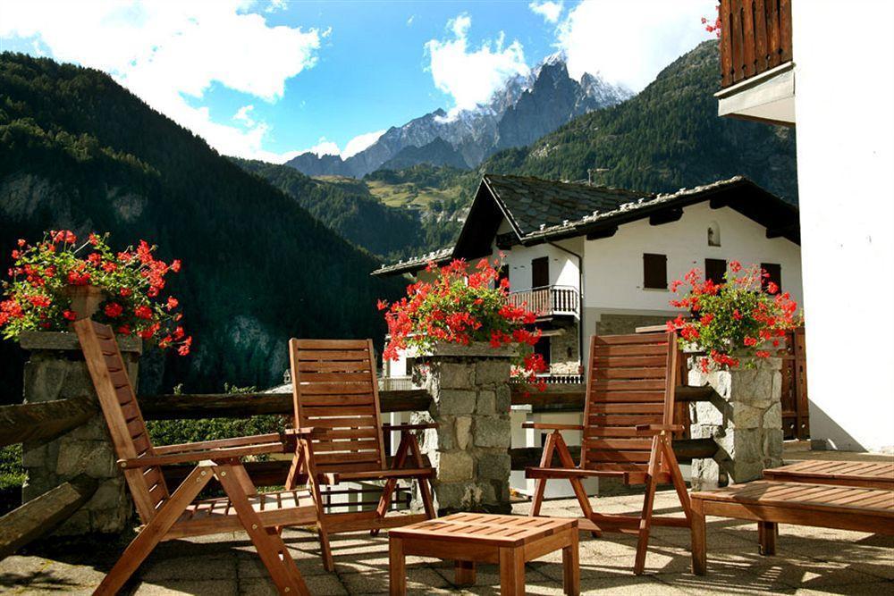 B&B Residence Checrouit Courmayeur Zewnętrze zdjęcie