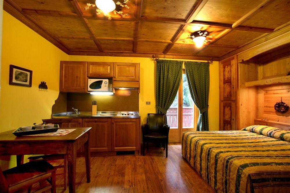 B&B Residence Checrouit Courmayeur Zewnętrze zdjęcie