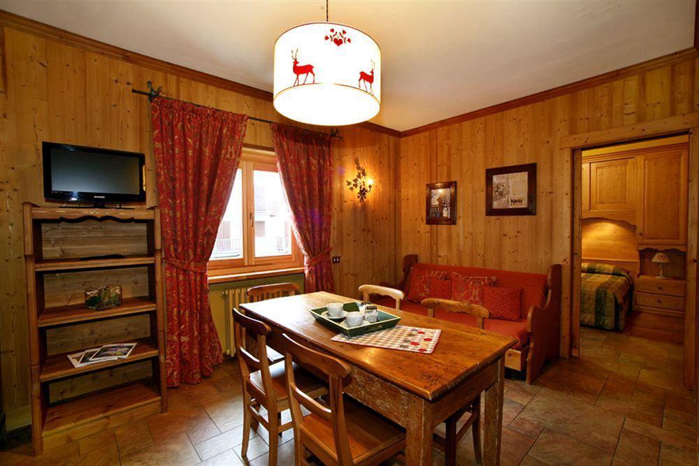 B&B Residence Checrouit Courmayeur Zewnętrze zdjęcie