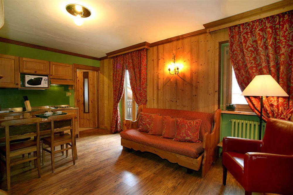 B&B Residence Checrouit Courmayeur Zewnętrze zdjęcie