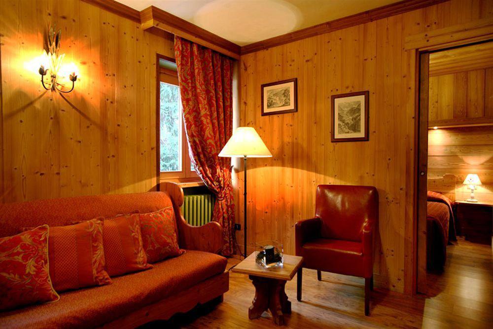 B&B Residence Checrouit Courmayeur Zewnętrze zdjęcie