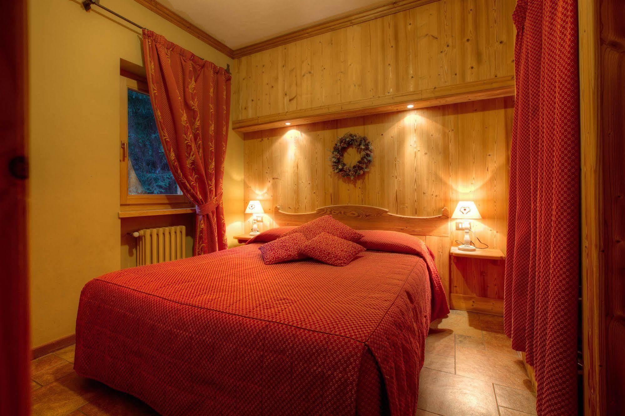 B&B Residence Checrouit Courmayeur Zewnętrze zdjęcie