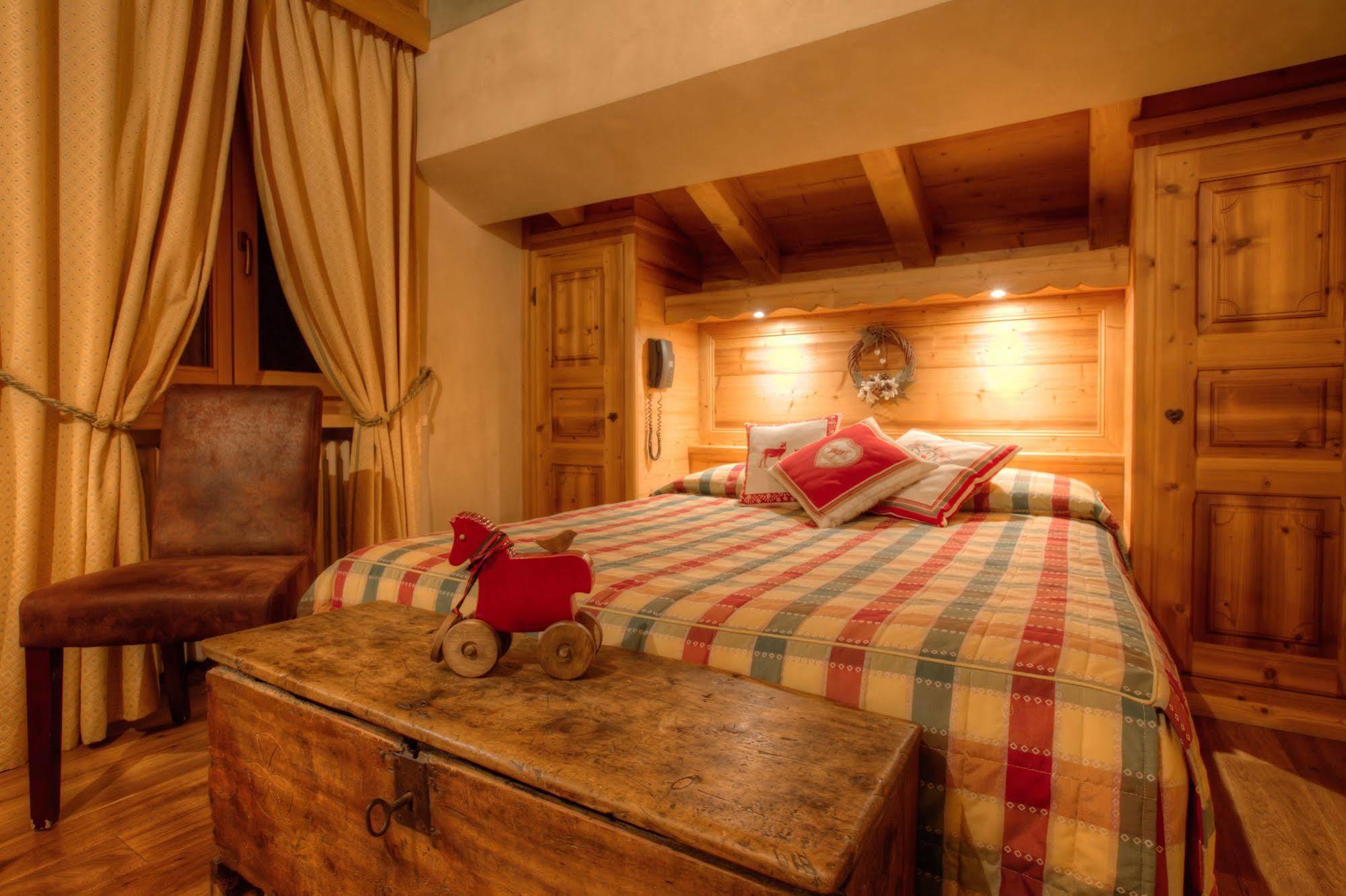 B&B Residence Checrouit Courmayeur Zewnętrze zdjęcie