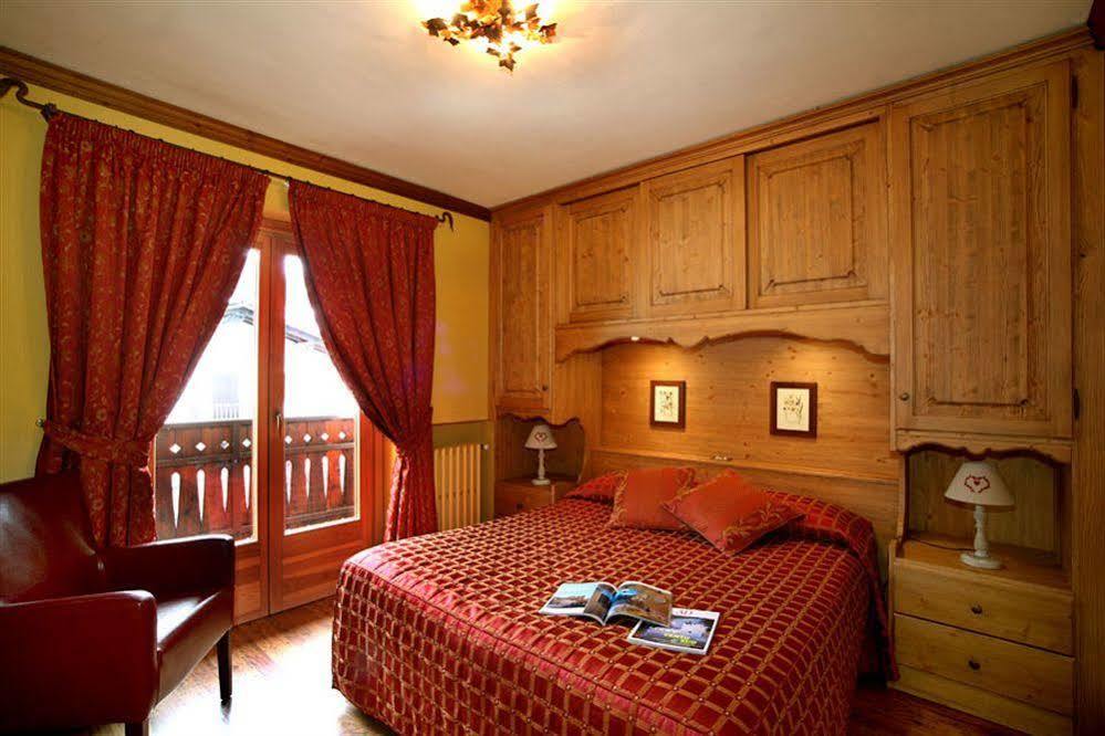 B&B Residence Checrouit Courmayeur Zewnętrze zdjęcie