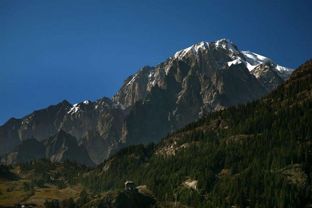B&B Residence Checrouit Courmayeur Zewnętrze zdjęcie
