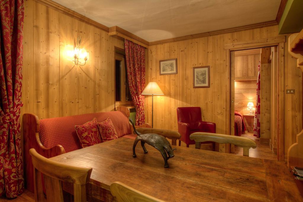 B&B Residence Checrouit Courmayeur Pokój zdjęcie