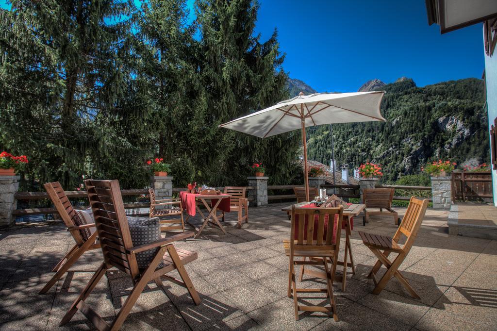 B&B Residence Checrouit Courmayeur Zewnętrze zdjęcie